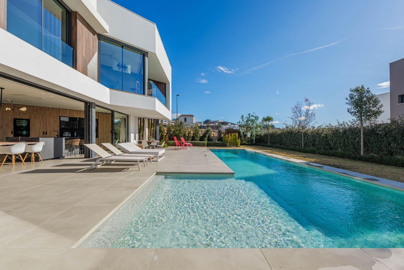 3 soveværelse Villa til salg i Malaga by med swimmingpool garage - € 3.000.000 (Ref: 9719718)