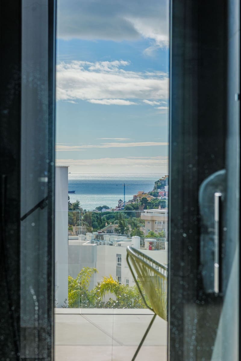 3 soveværelse Villa til salg i Malaga by med swimmingpool garage - € 3.000.000 (Ref: 9719718)