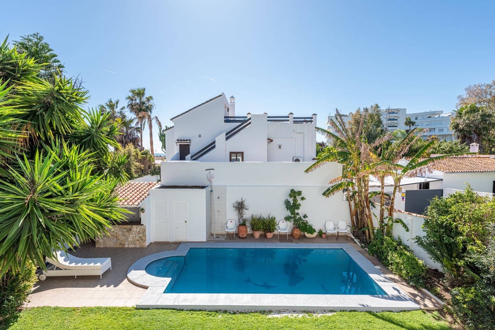 4 slaapkamer Villa te koop in San Pedro de Alcantara met zwembad garage - € 1.950.000 (Ref: 9719719)