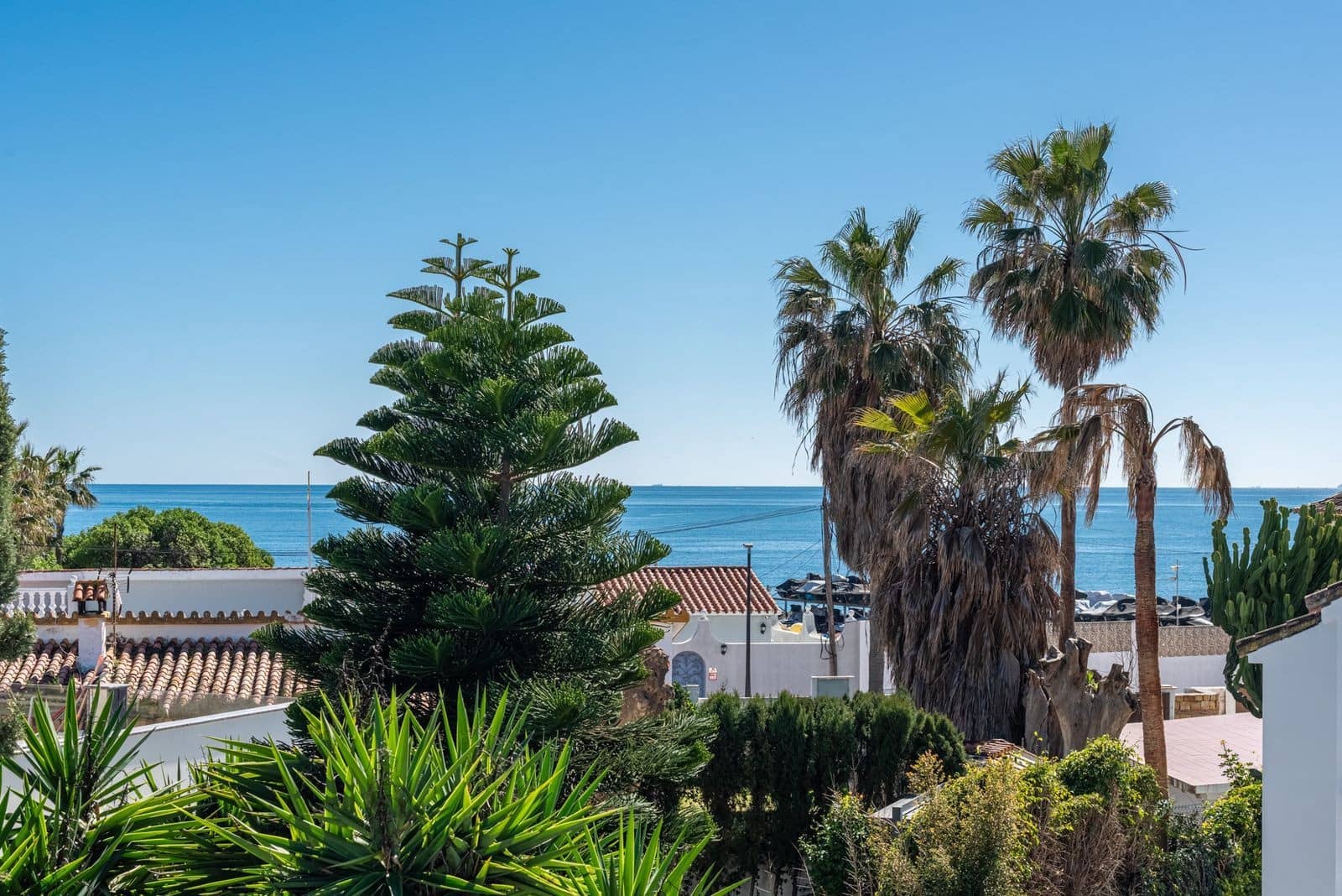 4 bedroom Villa for sale in San Pedro de Alcantara with pool garage - € 1,950,000 (Ref: 9719719)