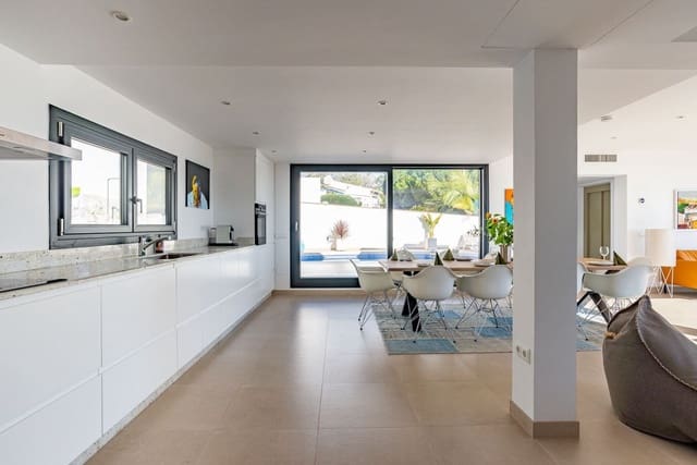 6 chambre Villa/Maison à vendre à La Cala de Mijas, Mijas avec piscine garage - 2 100 000 € (Ref: 9721449)