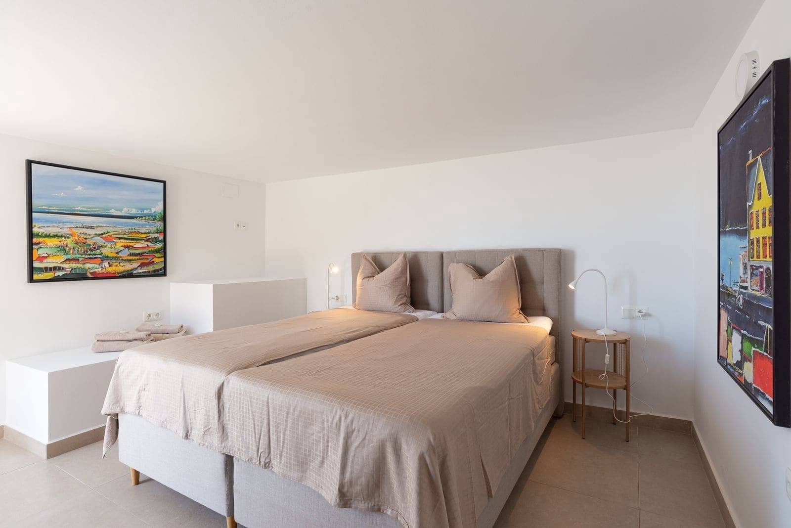 6 bedroom Villa for sale in La Cala de Mijas with pool garage - € 2,100,000 (Ref: 9721449)