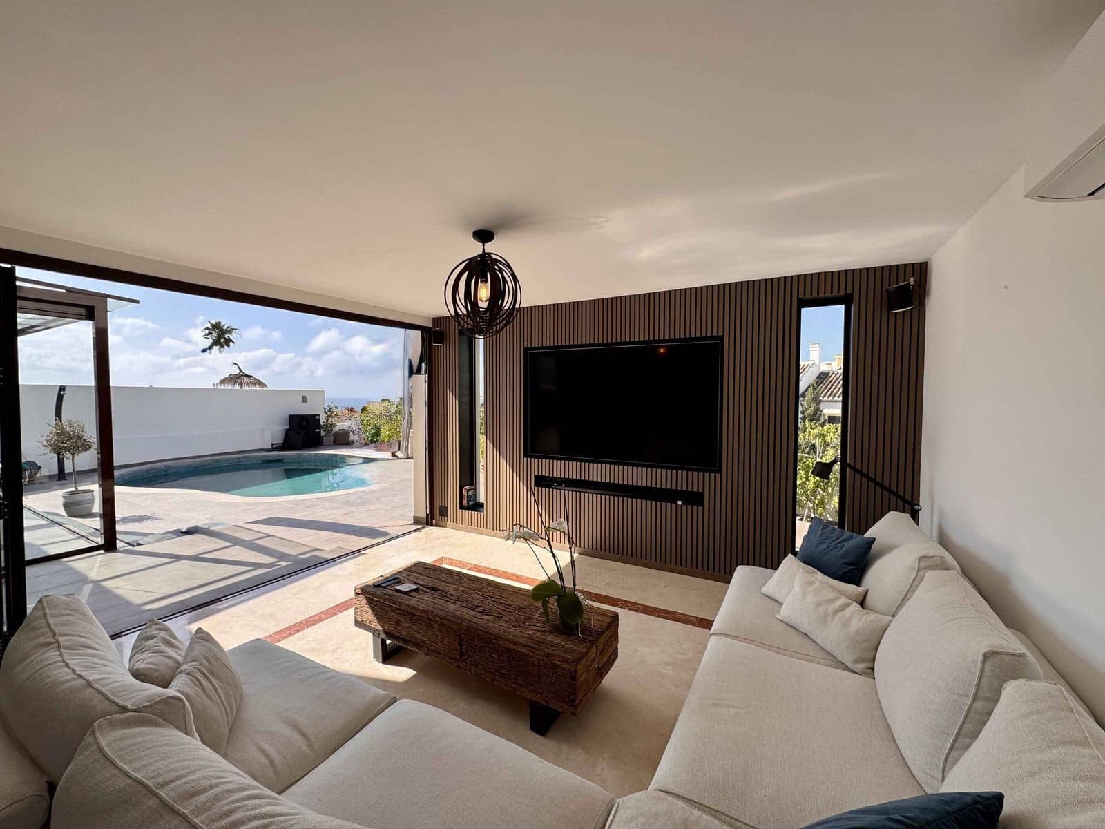 5 chambre Villa/Maison à vendre à Riviera del Sol avec piscine garage - 1 495 000 € (Ref: 9721450)