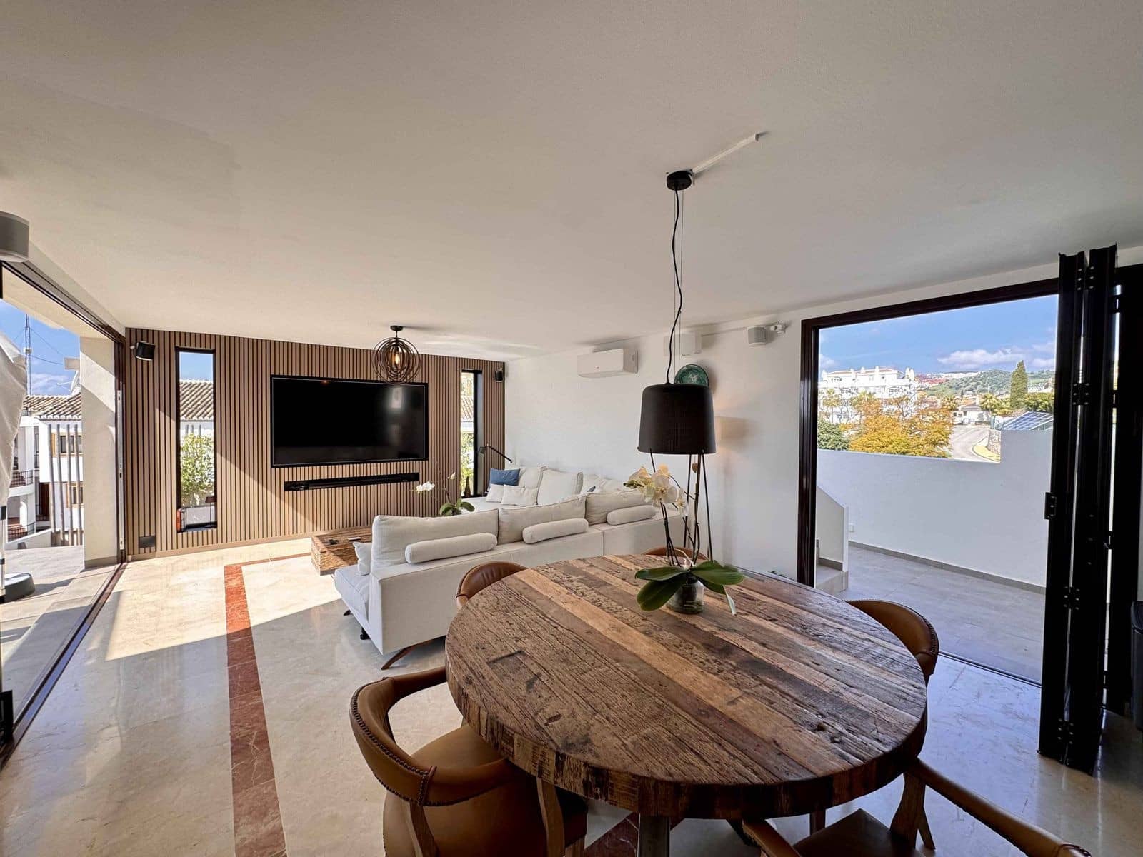 5 bedroom Villa for sale in Riviera del Sol with pool garage - € 1,495,000 (Ref: 9721450)