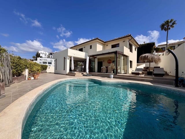 5 soveværelse Villa til salg i Riviera del Sol, Mijas med swimmingpool garage - € 1.495.000 (Ref: 9721450)
