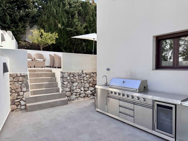 5 soveværelse Villa til salg i Riviera del Sol, Mijas med swimmingpool garage - € 1.495.000 (Ref: 9721450)
