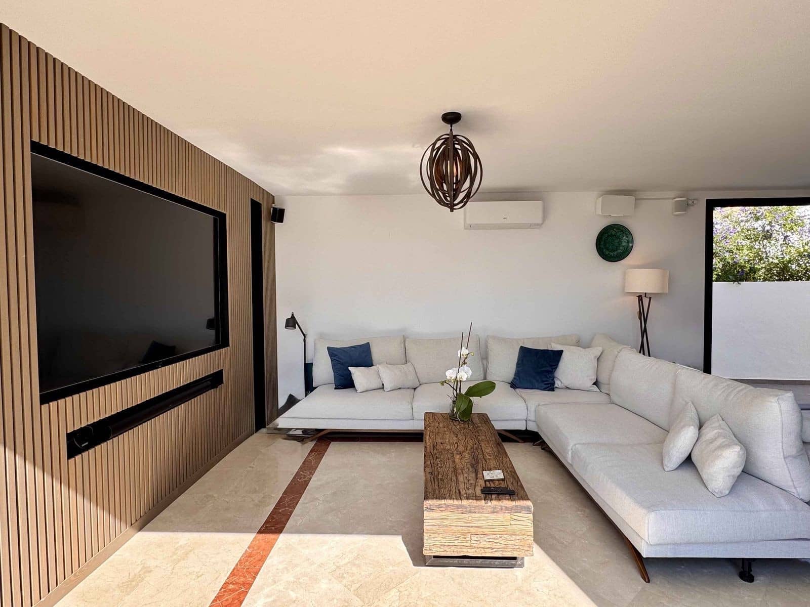 5 bedroom Villa for sale in Riviera del Sol with pool garage - € 1,495,000 (Ref: 9721450)