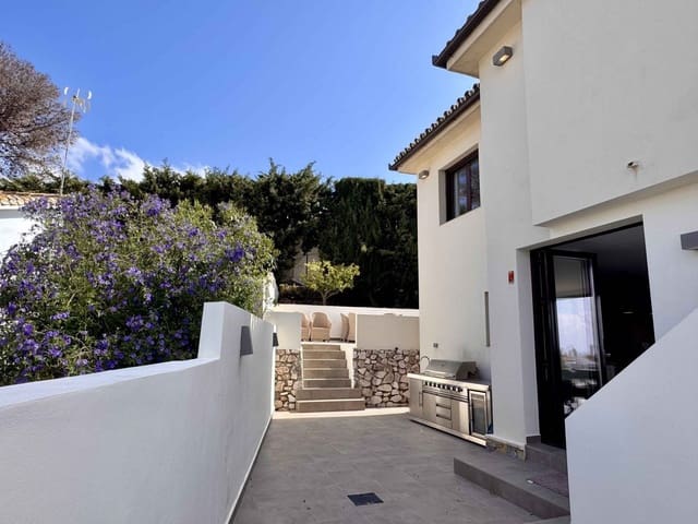 5 soveværelse Villa til salg i Riviera del Sol, Mijas med swimmingpool garage - € 1.495.000 (Ref: 9721450)