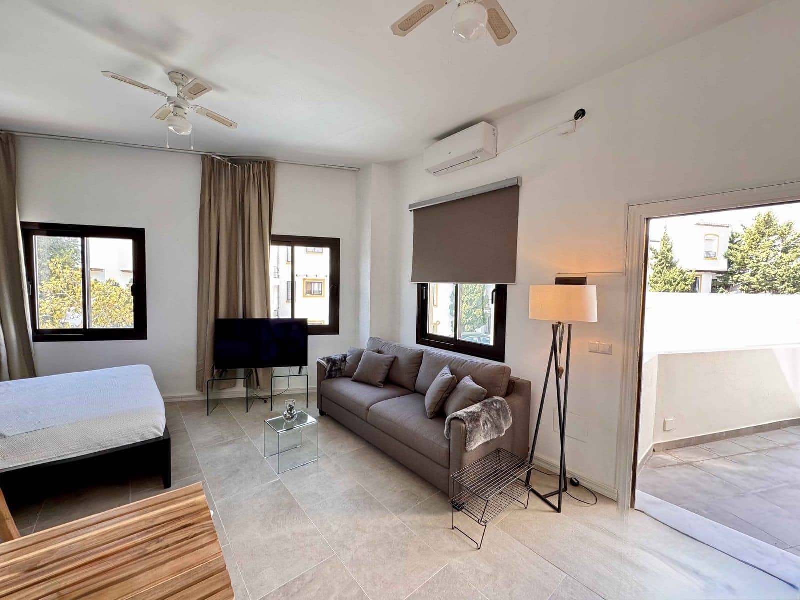 5 bedroom Villa for sale in Riviera del Sol with pool garage - € 1,495,000 (Ref: 9721450)