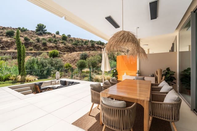 3 makuuhuone Huoneisto myytävänä paikassa Mijas Costa, Mijas mukana uima-altaan 
autotalli - 1 450 000 € (Ref: 9726467)