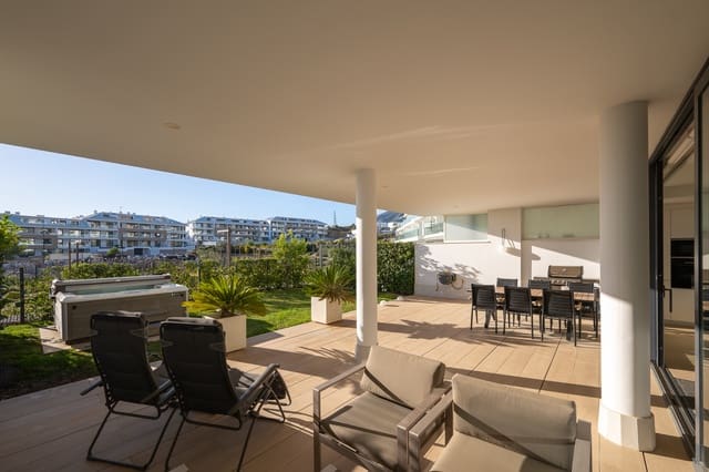 2 bedroom Apartment for sale in El Higuerón, Fuengirola with pool garage - € 620,000 (Ref: 9730221)
