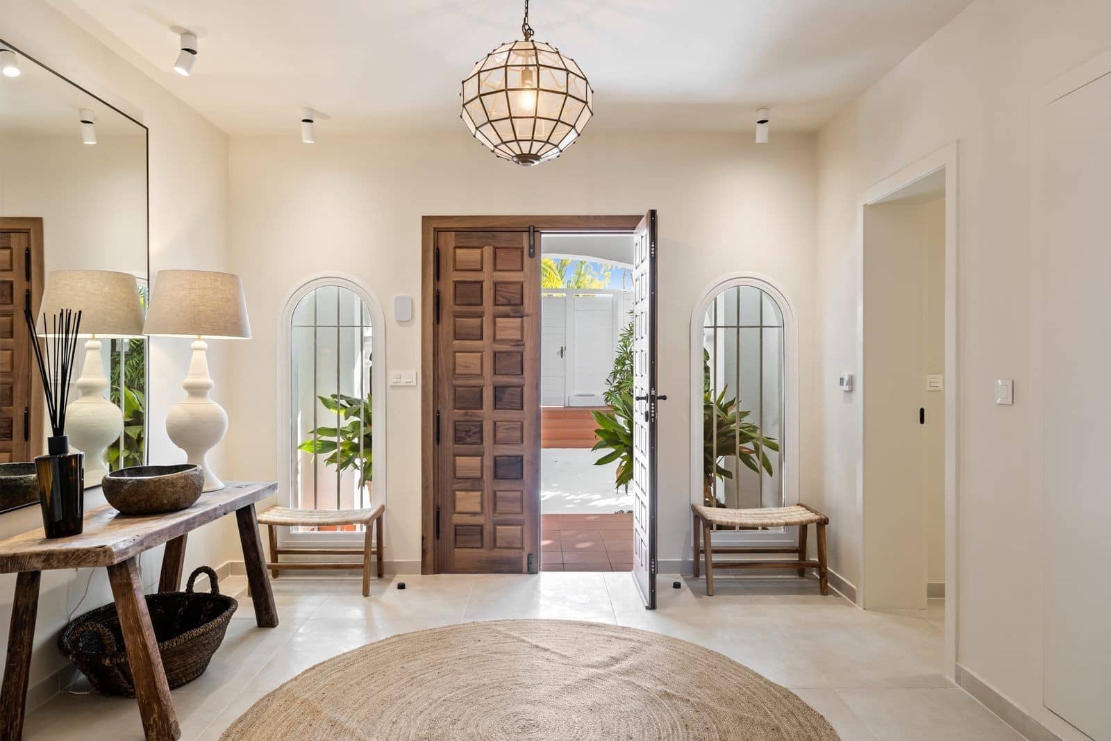 3 sypialnia Willa na sprzedaż w Marbella z basenem garażem - 2 850 000 € (Ref: 9732000)