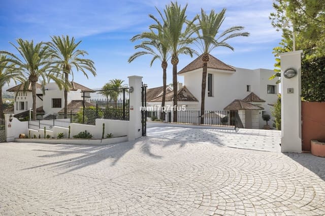 4 soveværelse Villa til salg i Marbella med swimmingpool garage - € 4.100.000 (Ref: 9732002)