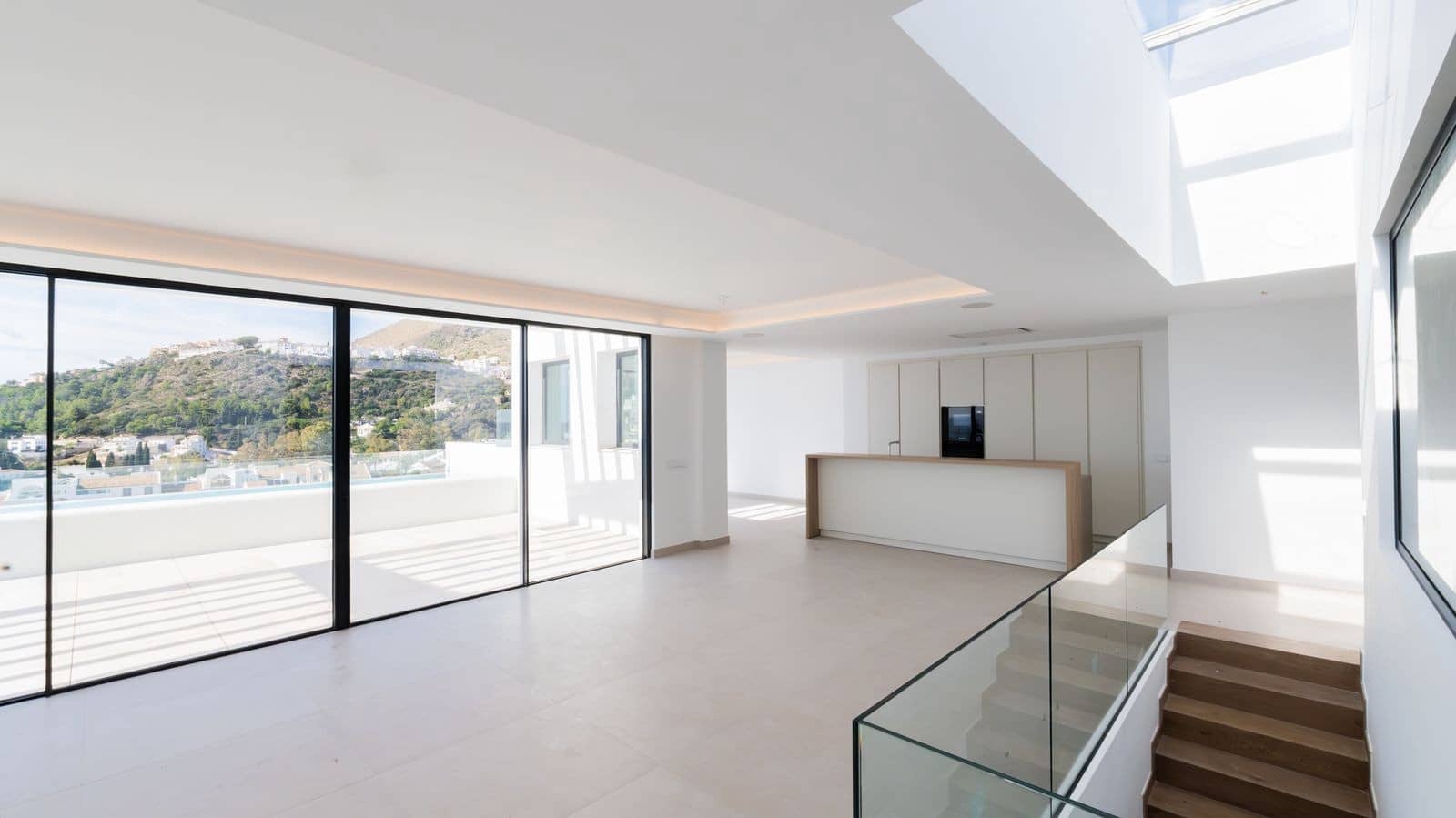 4 chambre Villa/Maison à vendre à Benalmadena avec piscine garage - 1 899 000 € (Ref: 9732004)