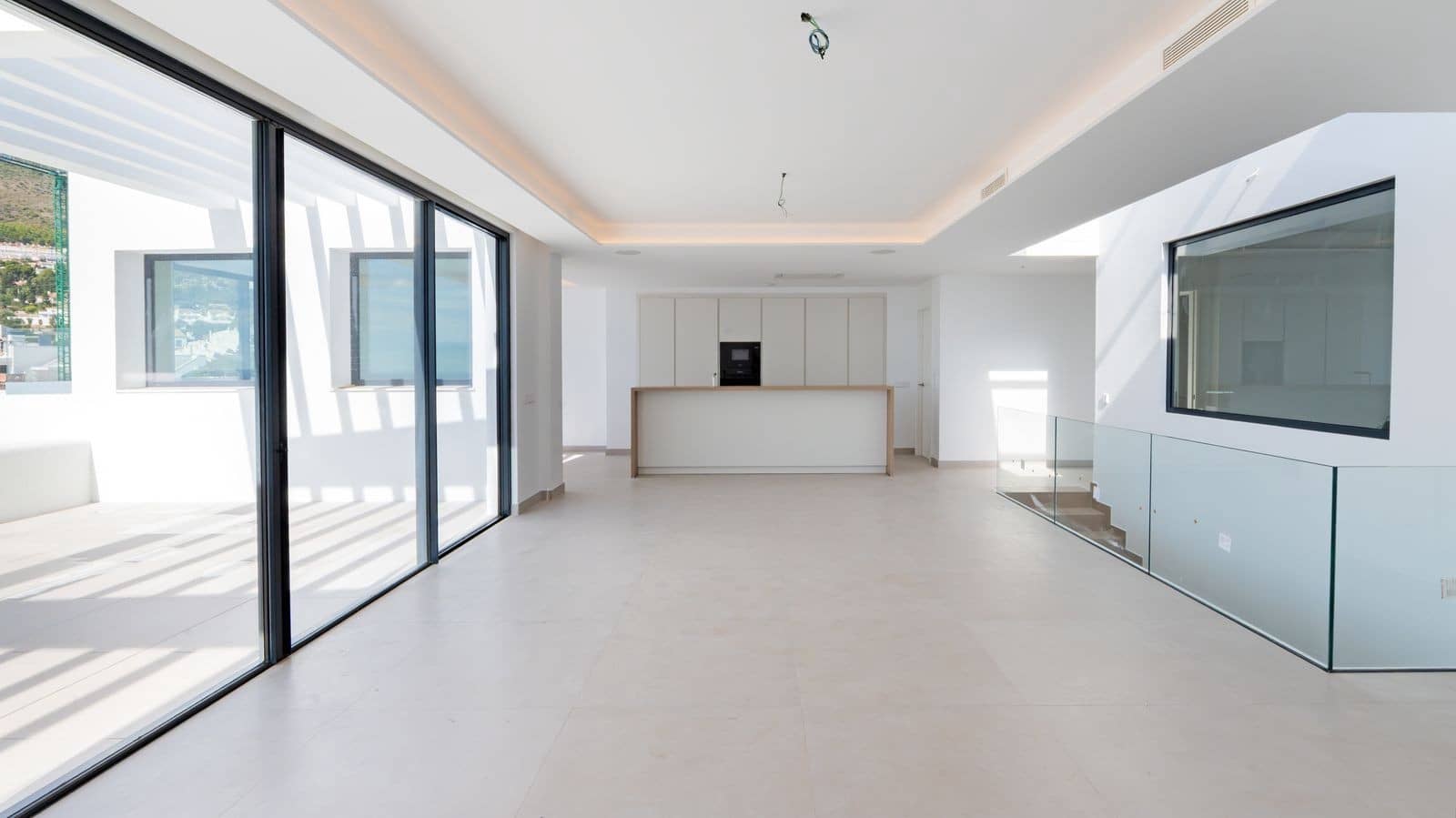 4 bedroom Villa for sale in Benalmadena with pool garage - € 1,899,000 (Ref: 9732004)