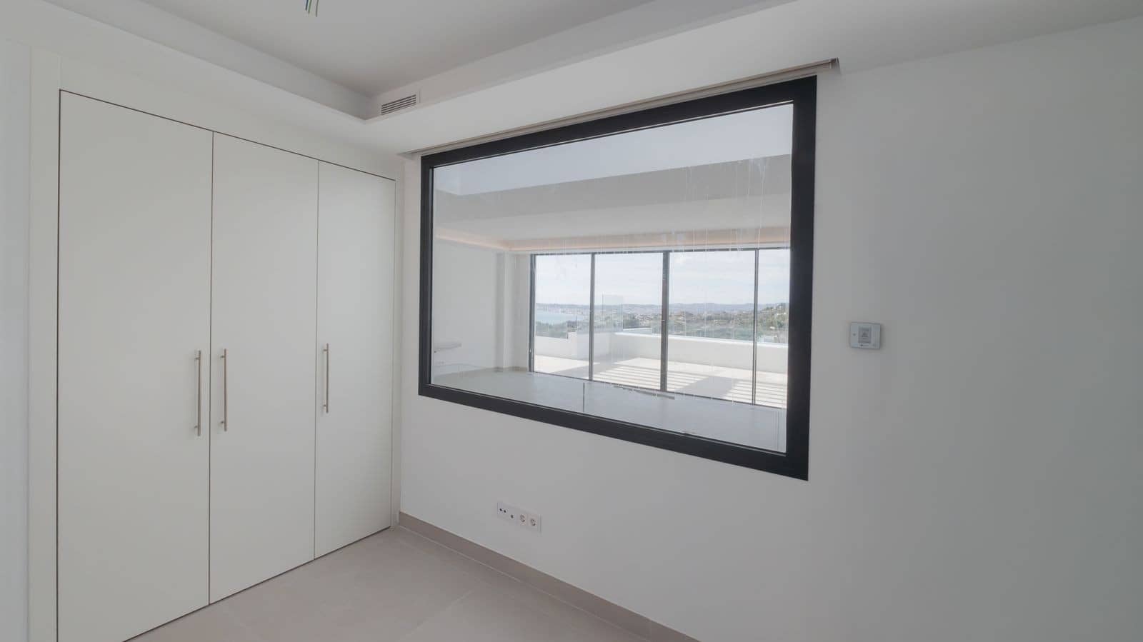 4 bedroom Villa for sale in Benalmadena with pool garage - € 1,899,000 (Ref: 9732004)
