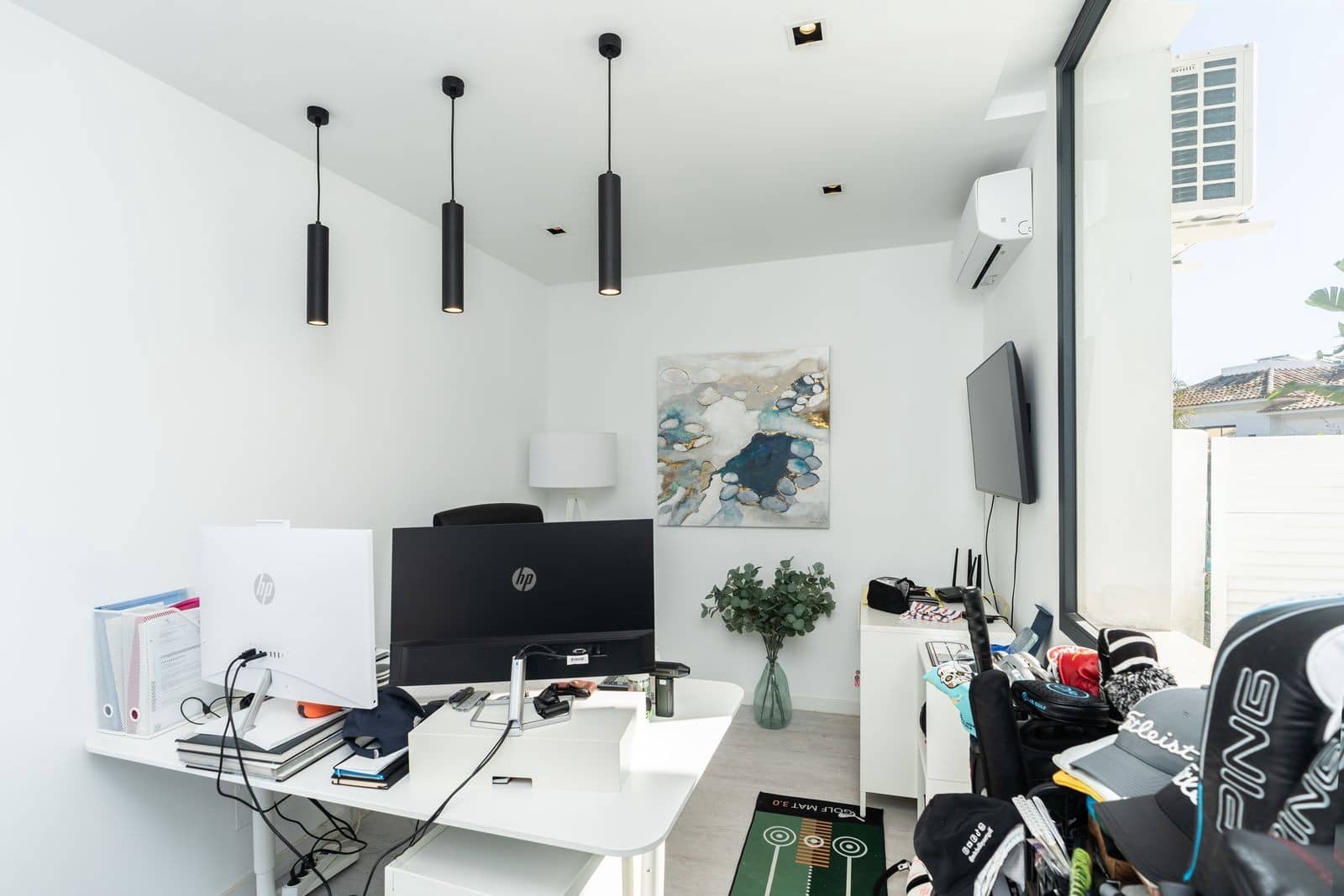 5 soverom Villa til salgs i El Paraiso med svømmebasseng garasje - € 1 600 000 (Ref: 9732006)