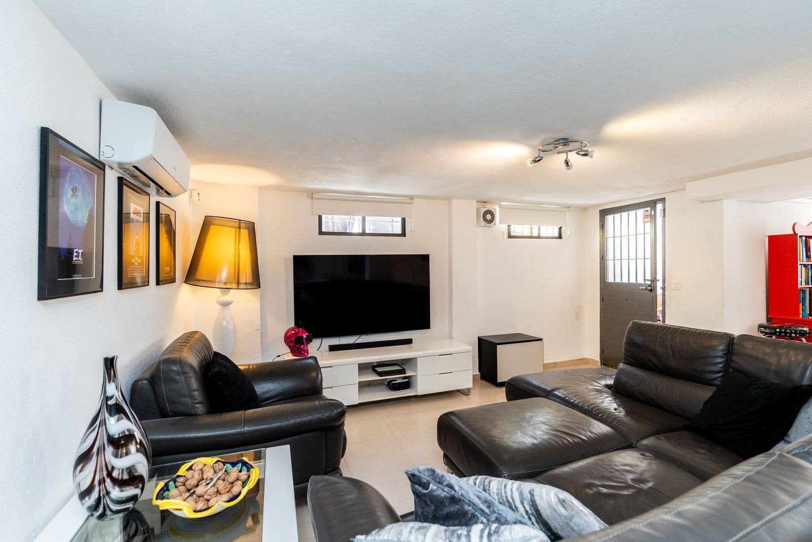 5 soverom Villa til salgs i El Paraiso med svømmebasseng garasje - € 1 600 000 (Ref: 9732006)