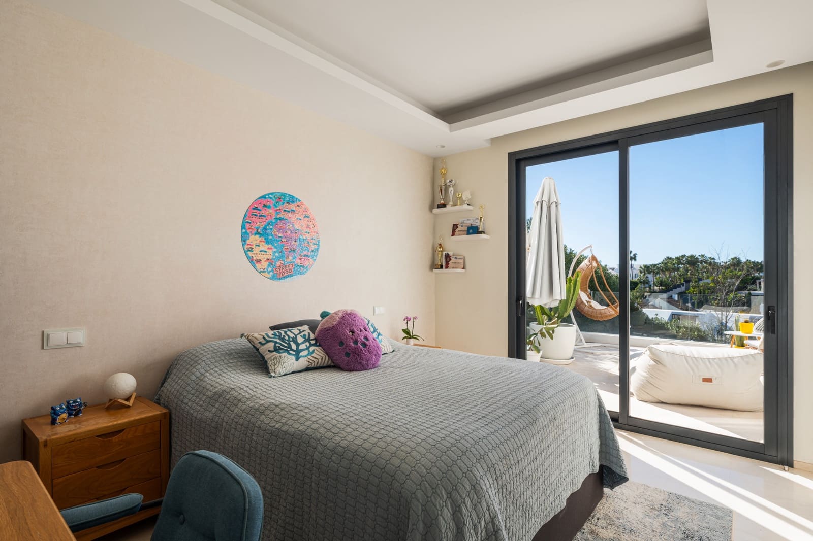 6 bedroom Villa for sale in Nueva Andalucia with pool garage - € 3,980,000 (Ref: 9735473)