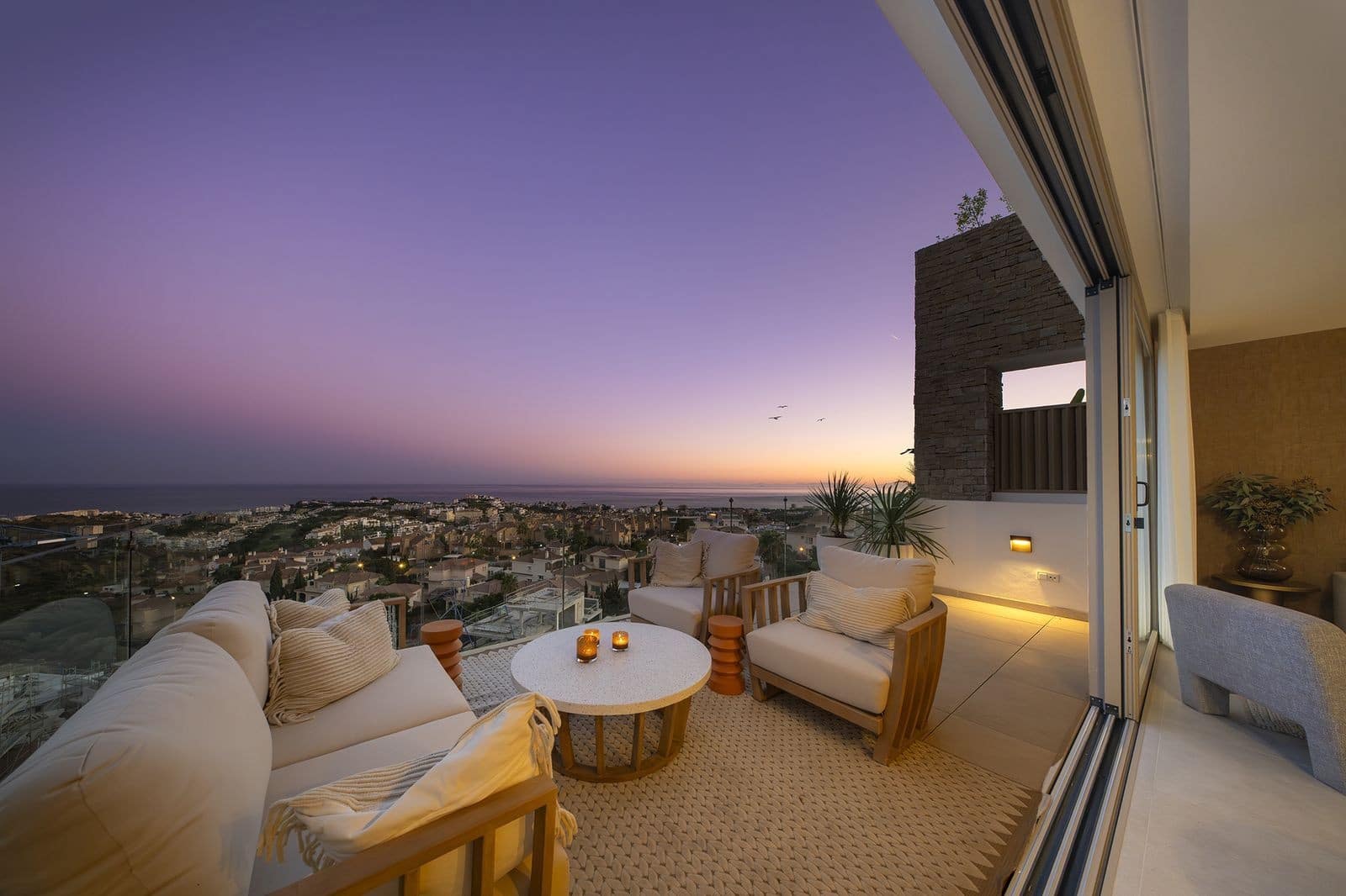 2 sovrum Takvåning till salu i La Cala de Mijas med pool garage - 915 000 € (Ref: 9735485)