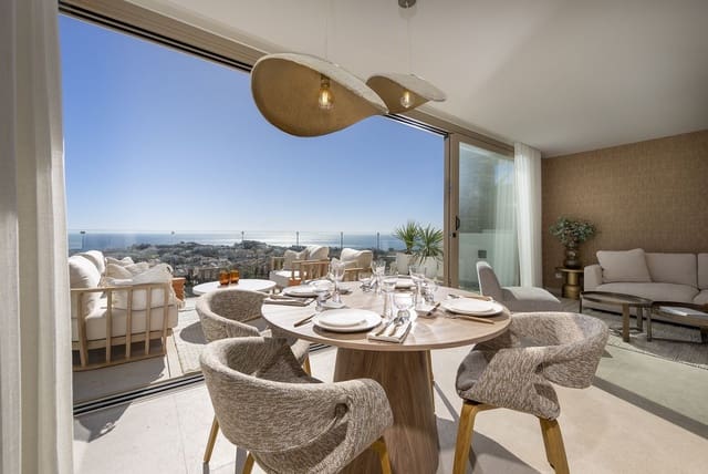 Ático de 2 habitaciones en La Cala de Mijas, Mijas en venta con piscina garaje - 915.000 € (Ref: 9735485)