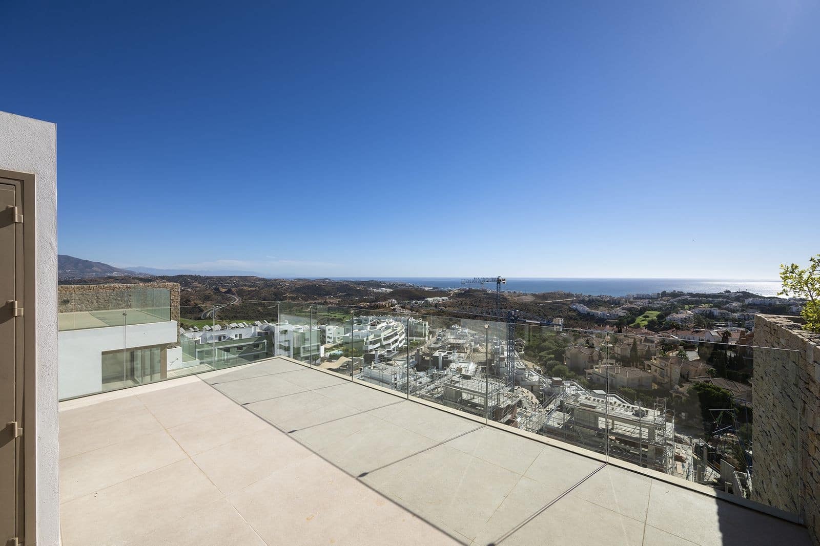 2 sovrum Takvåning till salu i La Cala de Mijas med pool garage - 915 000 € (Ref: 9735485)