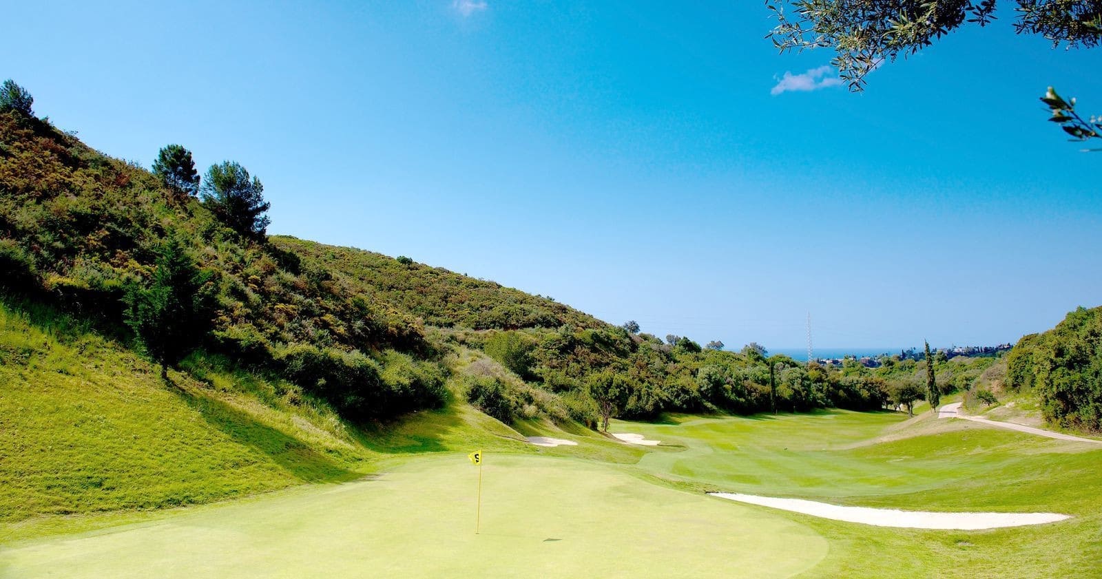 2 sovrum Takvåning till salu i La Cala de Mijas med pool garage - 915 000 € (Ref: 9735485)