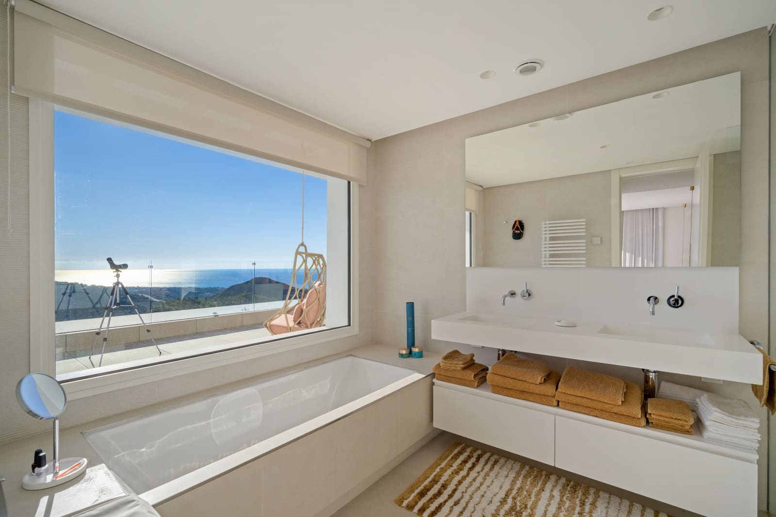 3 bedroom Penthouse for sale in Ojen with pool garage - € 2,995,000 (Ref: 9738464)