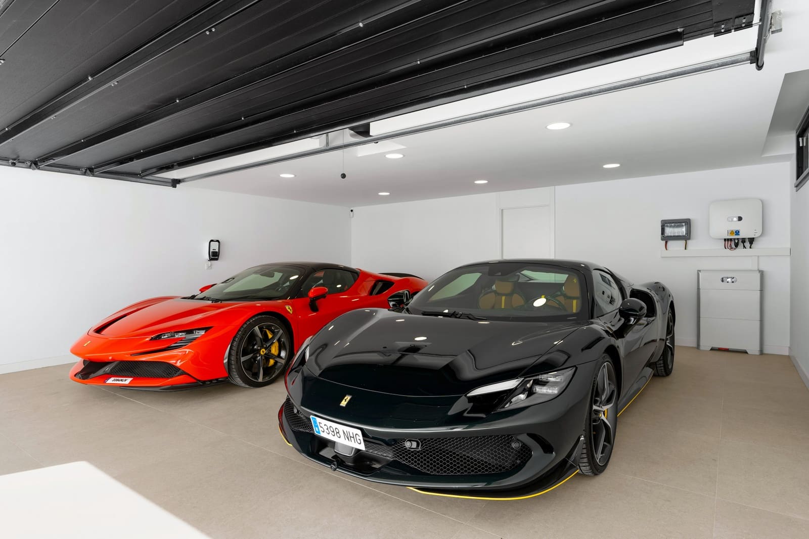 6 bedroom Villa for sale in Nueva Andalucia with pool garage - € 4,445,000 (Ref: 9747005)