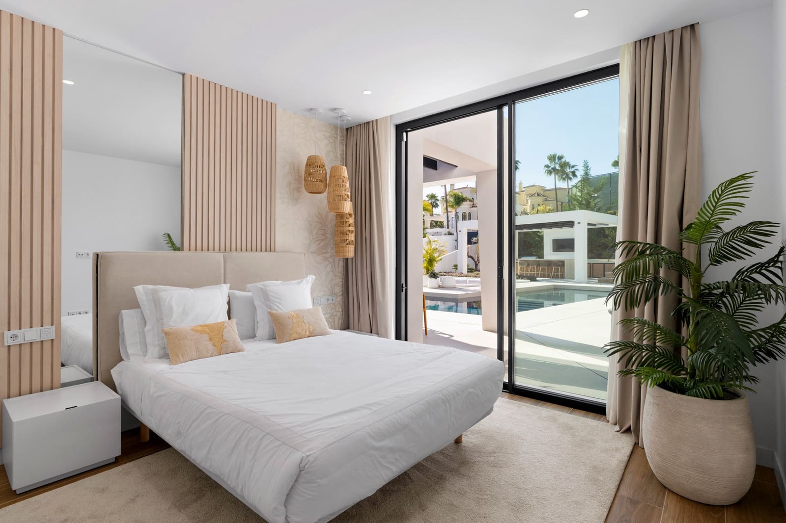 Chalet de 6 habitaciones en Nueva Andalucia en venta con piscina garaje - 4.445.000 € (Ref: 9747005)