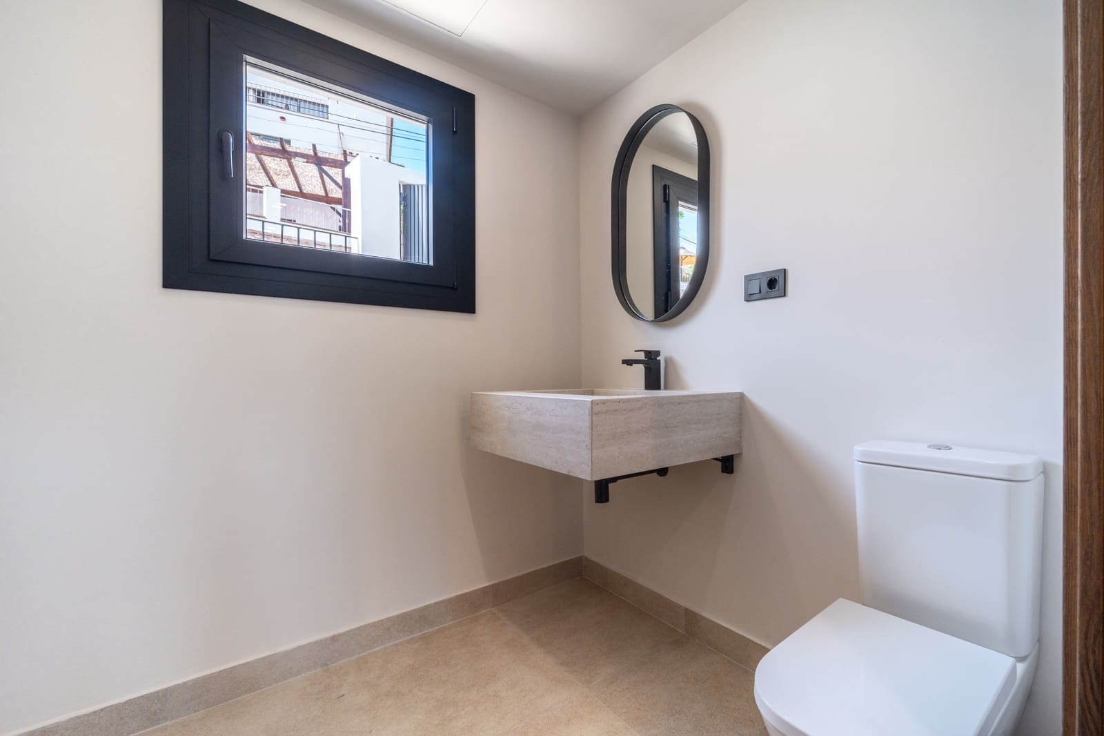 5 Zimmer Villa zu verkaufen in La Cala de Mijas mit Pool Garage - 2.195.000 € (Ref: 9751895)