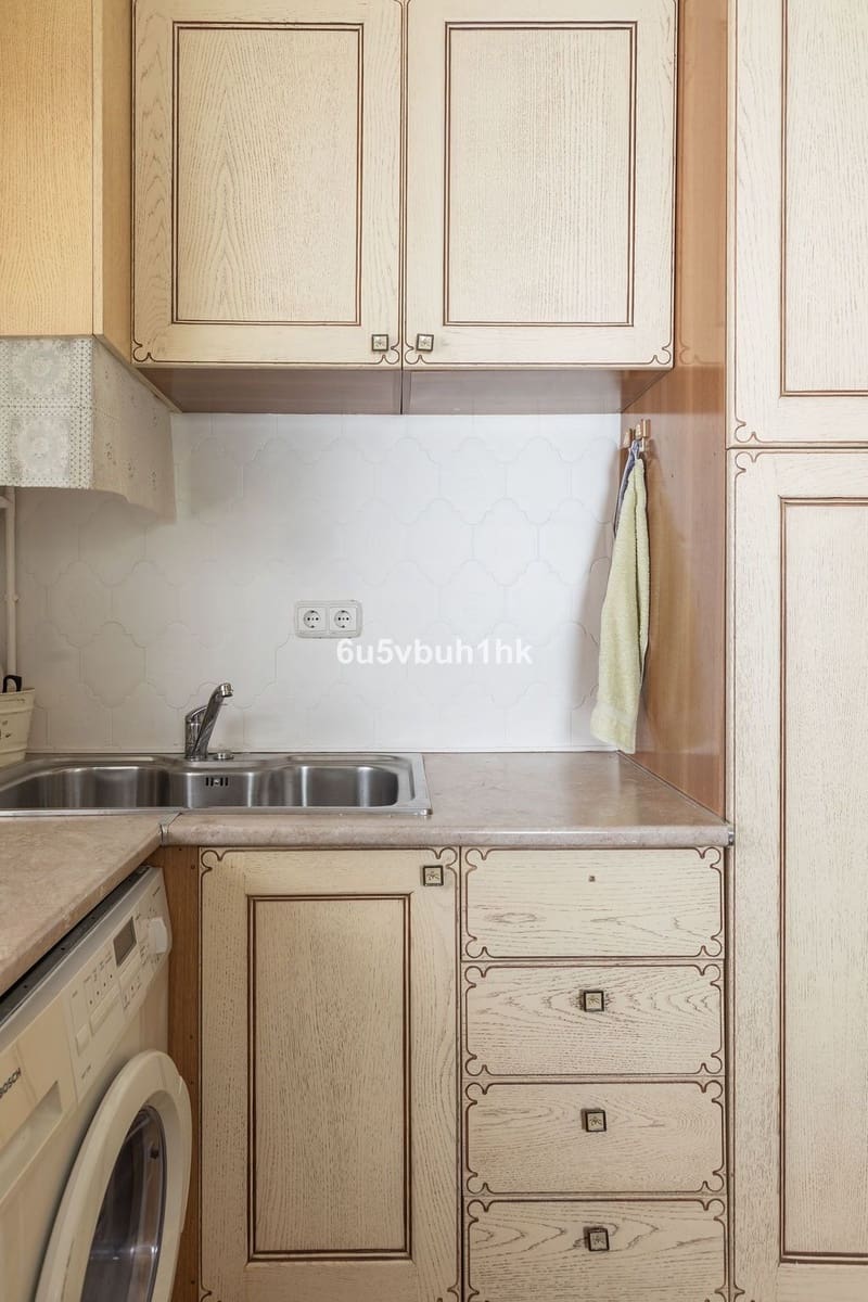 Chalet de 4 habitaciones en Fuengirola en venta con piscina garaje - 1.295.000 € (Ref: 9751902)