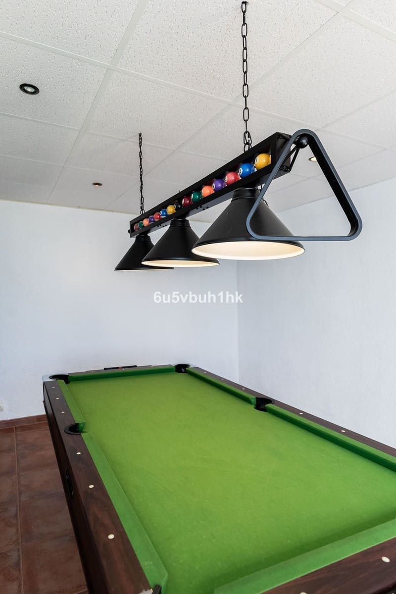 4 soveværelse Villa til salg i Fuengirola med swimmingpool garage - € 1.295.000 (Ref: 9751902)