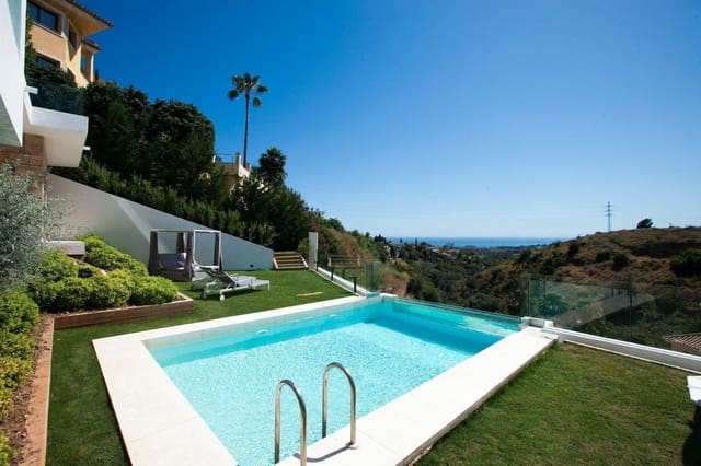6 quarto Moradia para venda em Marbella com piscina garagem - 2 500 000 € (Ref: 9751903)
