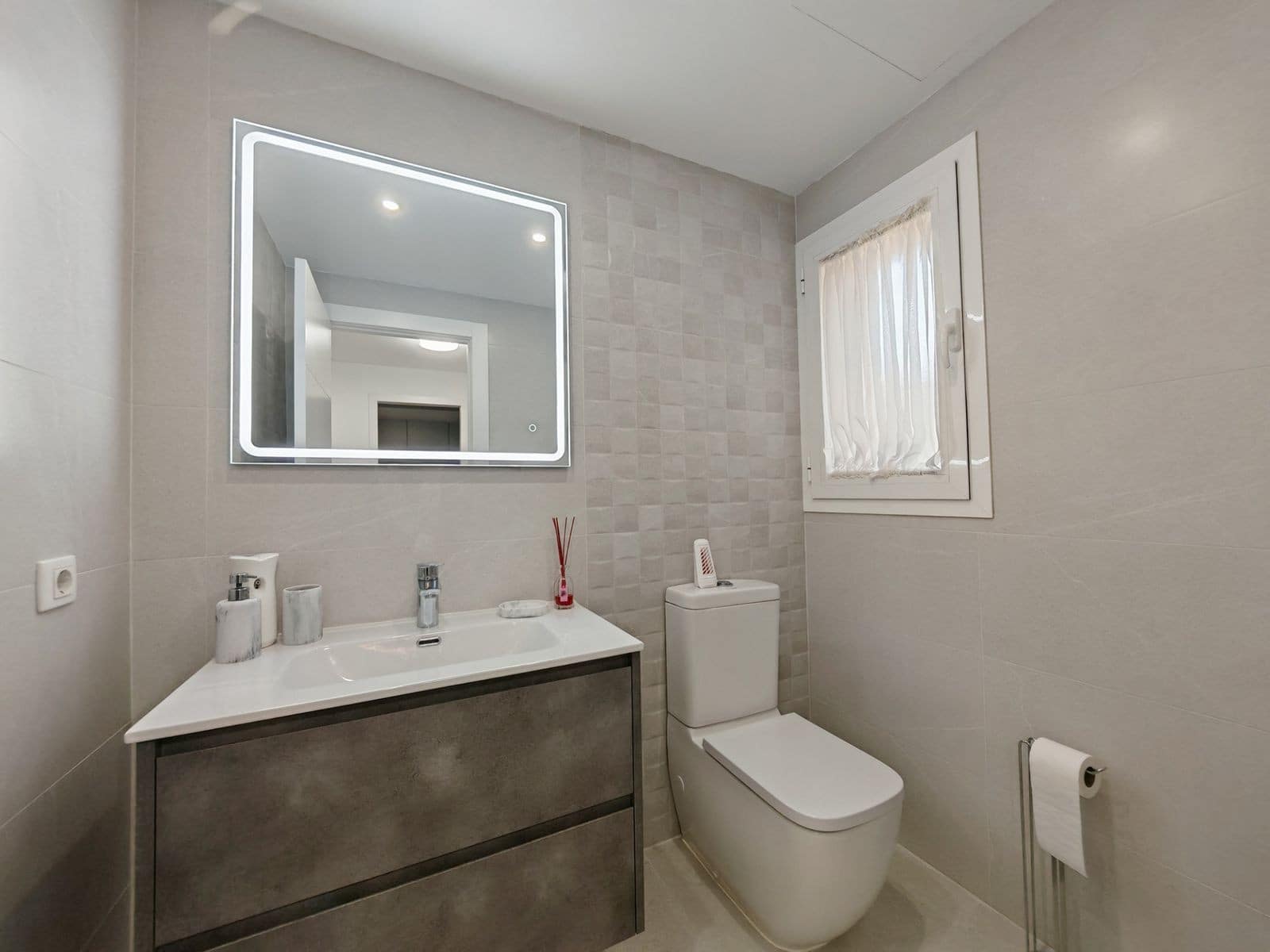 4 sypialnia Dom na sprzedaż w Riviera del Sol z basenem garażem - 649 000 € (Ref: 9751904)