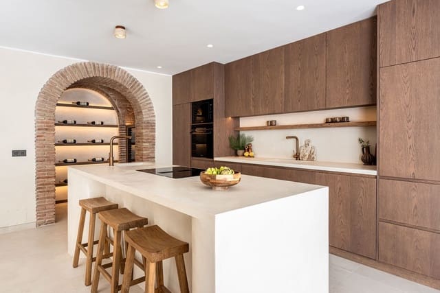 4 soveværelse Byhus til salg i Marbella med swimmingpool garage - € 2.495.000 (Ref: 9751905)