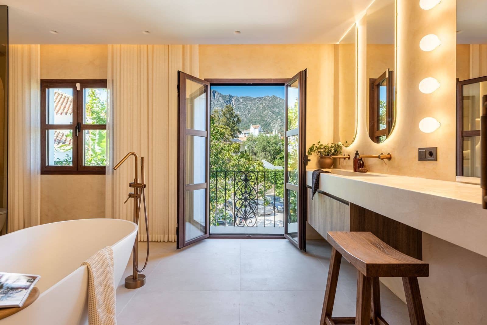 4 chambre Maison de Ville à vendre à Marbella avec piscine garage - 2 495 000 € (Ref: 9751905)