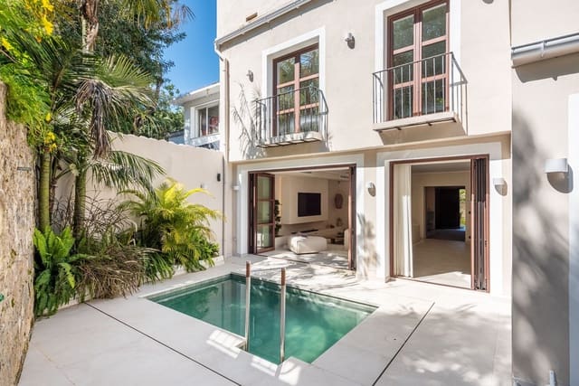 4 sovrum Hus till salu i Marbella med pool garage - 2 495 000 € (Ref: 9751905)