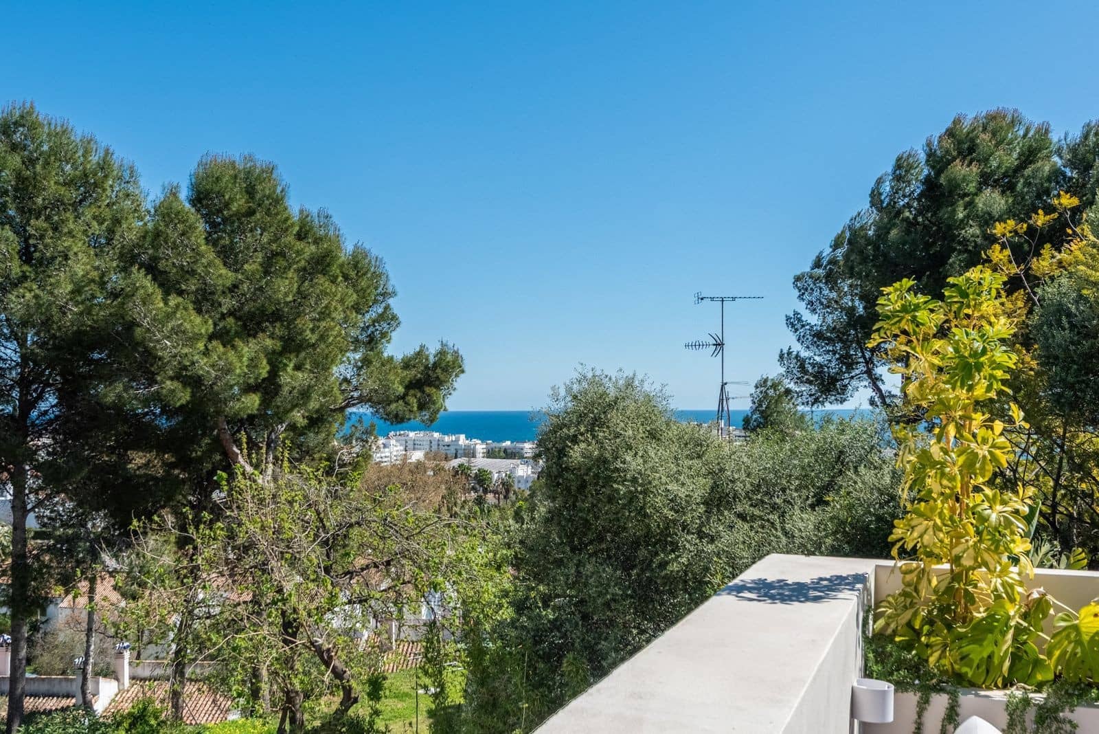 4 chambre Maison de Ville à vendre à Marbella avec piscine garage - 2 495 000 € (Ref: 9751905)