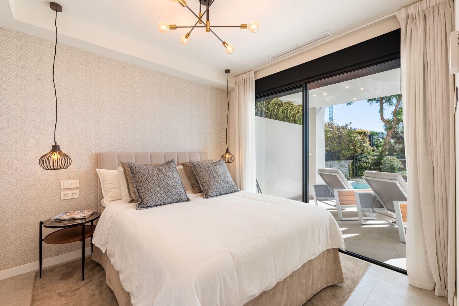 3 soveværelse Byhus til salg i Marbella med swimmingpool garage - € 1.395.000 (Ref: 9751906)