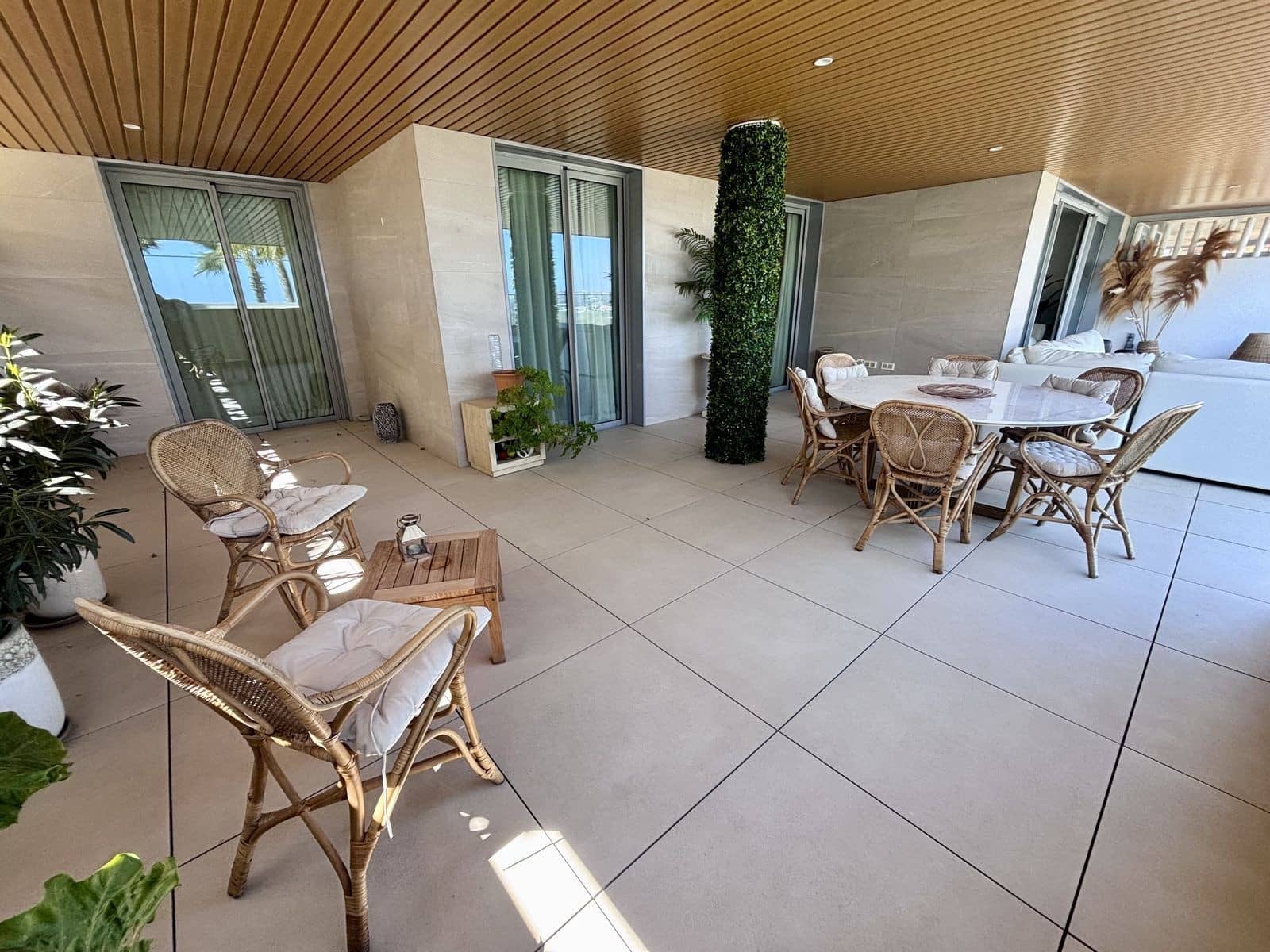 3 soveværelse Lejlighed til salg i La Cala de Mijas med swimmingpool garage - € 925.000 (Ref: 9751907)