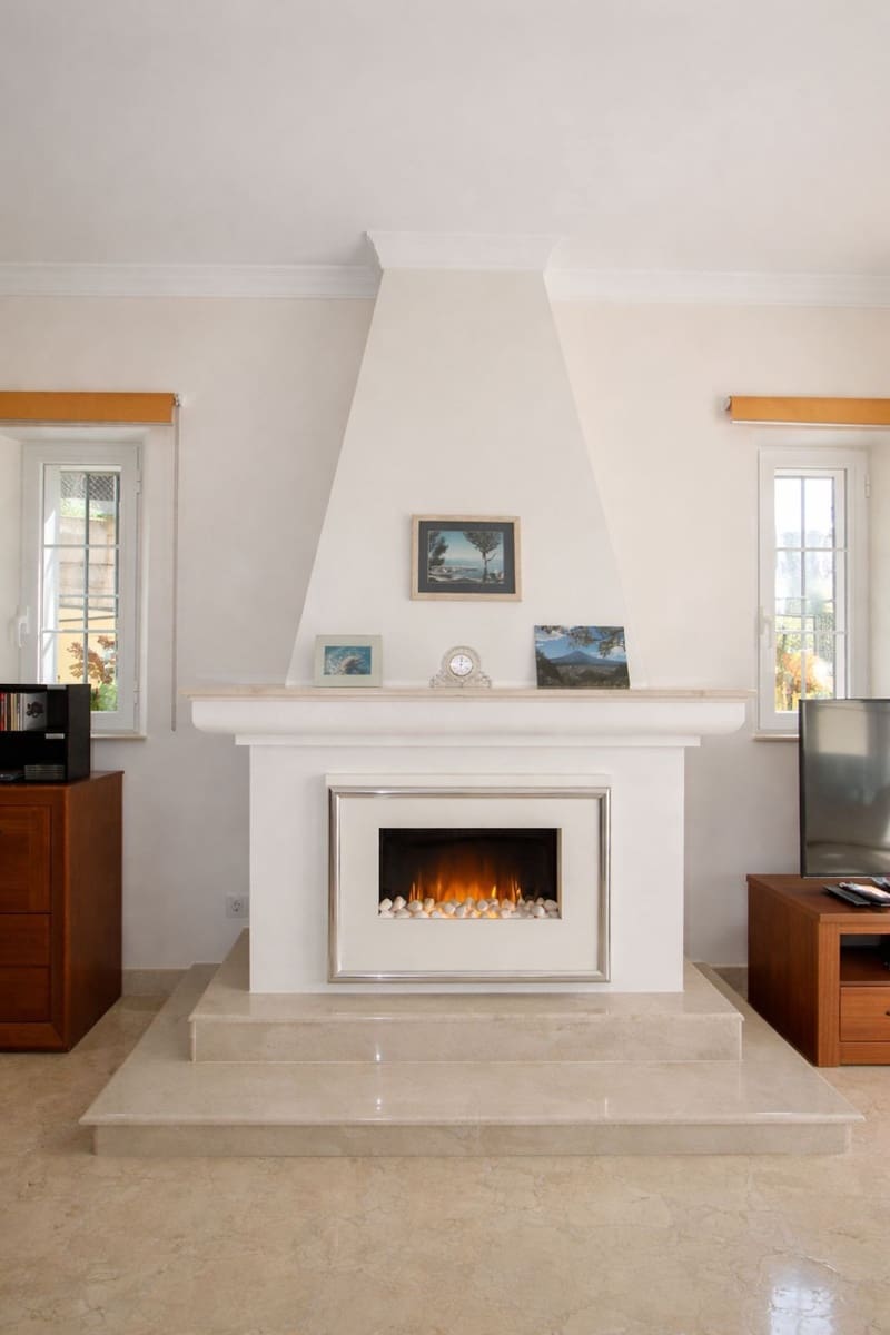 3 bedroom Semi-detached Villa for sale in Marbella with pool garage - € 695,000 (Ref: 9755563)