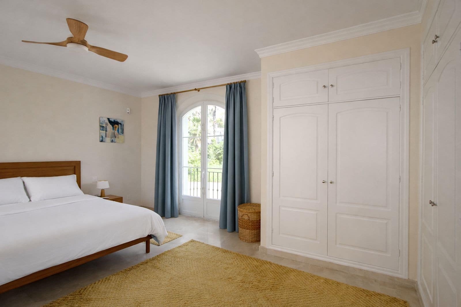 3 bedroom Semi-detached Villa for sale in Marbella with pool garage - € 695,000 (Ref: 9755563)
