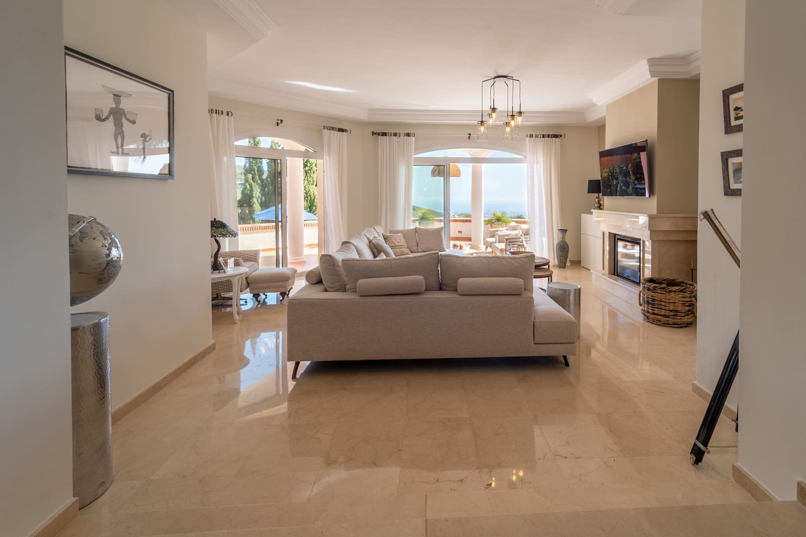 4 bedroom Villa for sale in Mijas with pool garage - € 1,500,000 (Ref: 9758827)