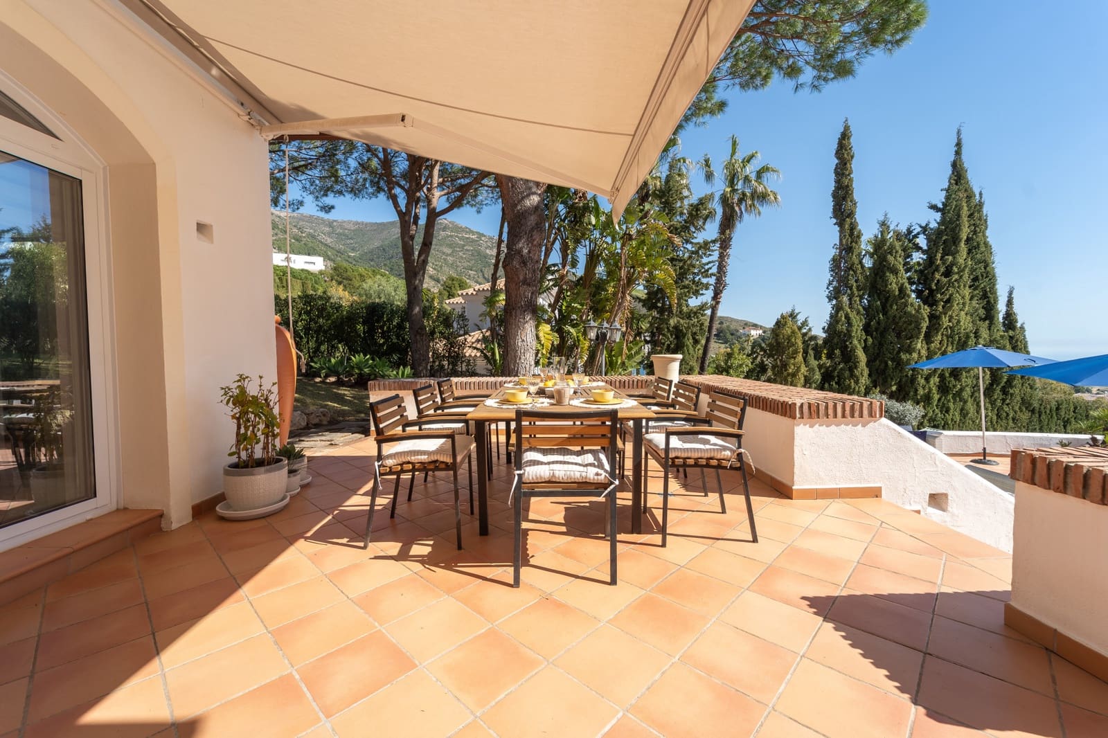 4 bedroom Villa for sale in Mijas with pool garage - € 1,500,000 (Ref: 9758827)