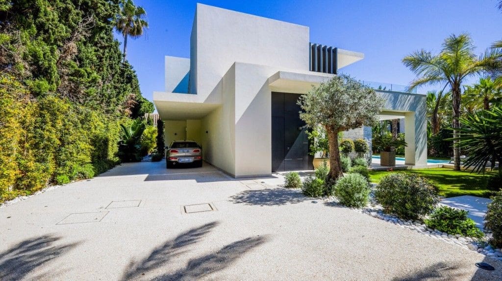 4 soveværelse Villa til salg i Marbella med swimmingpool garage - € 3.495.000 (Ref: 9761898)