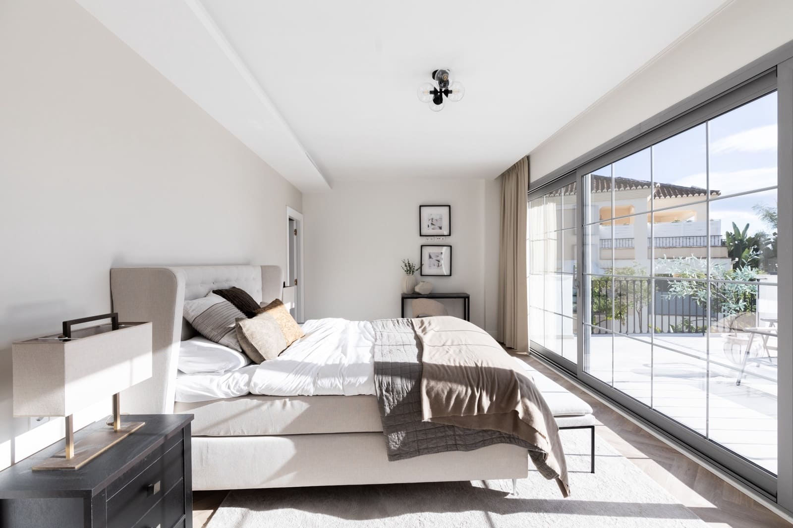 4 soverom Villa til salgs i Benahavis med svømmebasseng garasje - € 3 895 000 (Ref: 9770573)