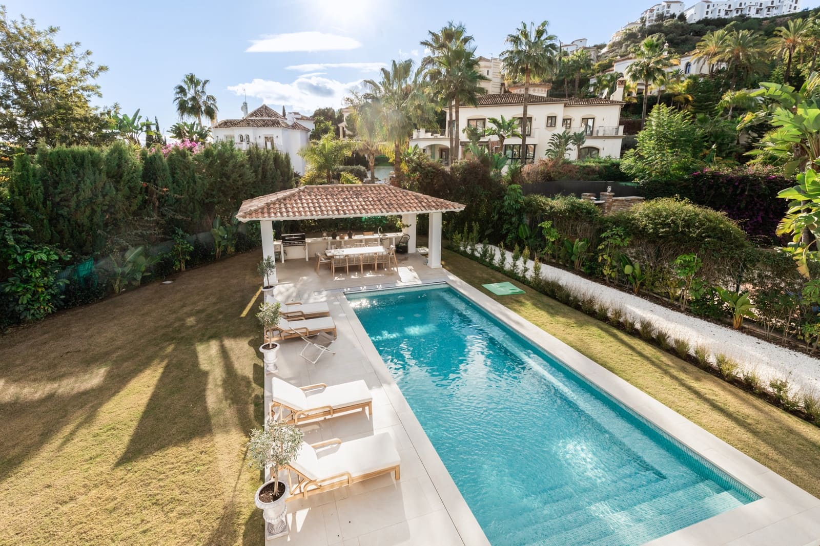 4 soverom Villa til salgs i Benahavis med svømmebasseng garasje - € 3 895 000 (Ref: 9770573)