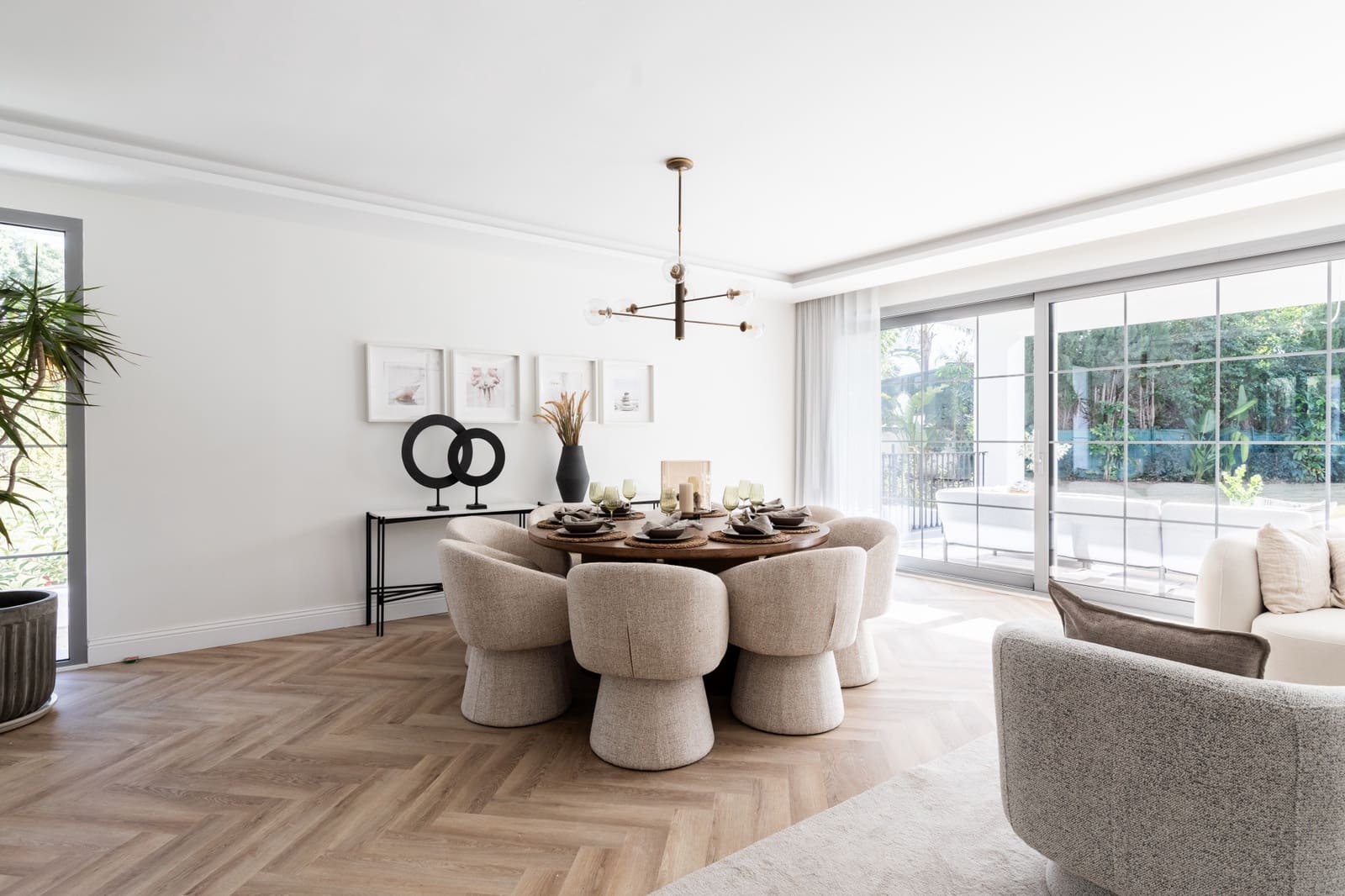 4 soverom Villa til salgs i Benahavis med svømmebasseng garasje - € 3 895 000 (Ref: 9770573)