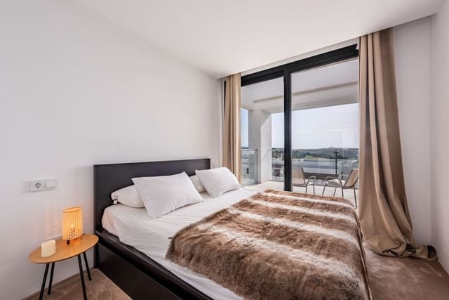 3 sypialnia Willa na sprzedaż w Estepona z basenem garażem - 1 440 000 € (Ref: 9772914)